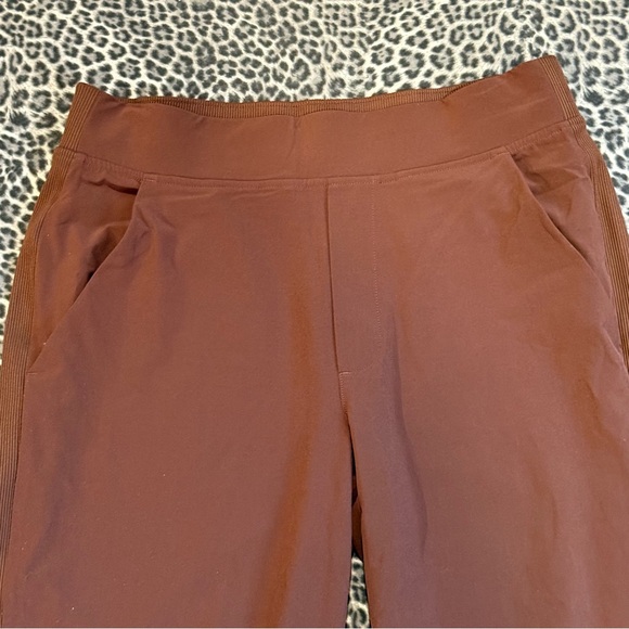 Athleta Brooklyn Ankle Mid Rise Brown  Casual Pants Size 4 - Picture 14 of 16